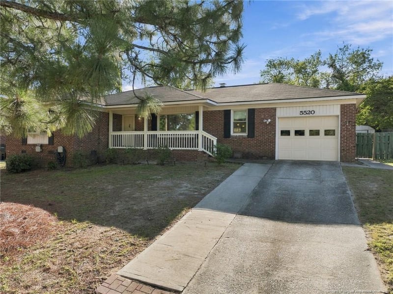 5520 Lawnwood Dr, Fayetteville, NC 28304
