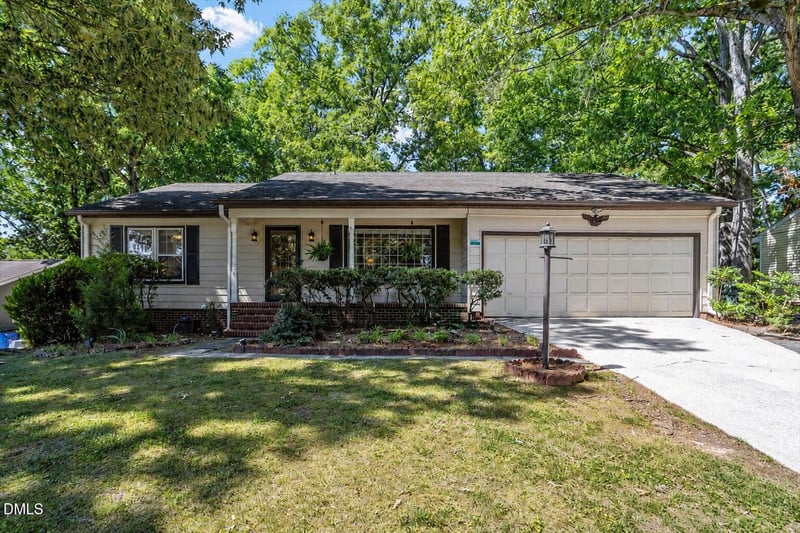 5520 Newberry Dr, Raleigh, NC 27609
