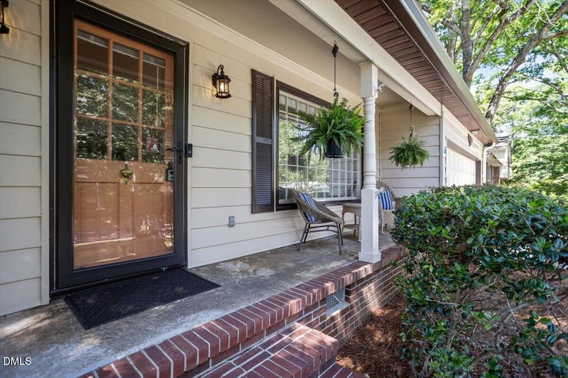 5520 Newberry Dr, Raleigh, NC 27609