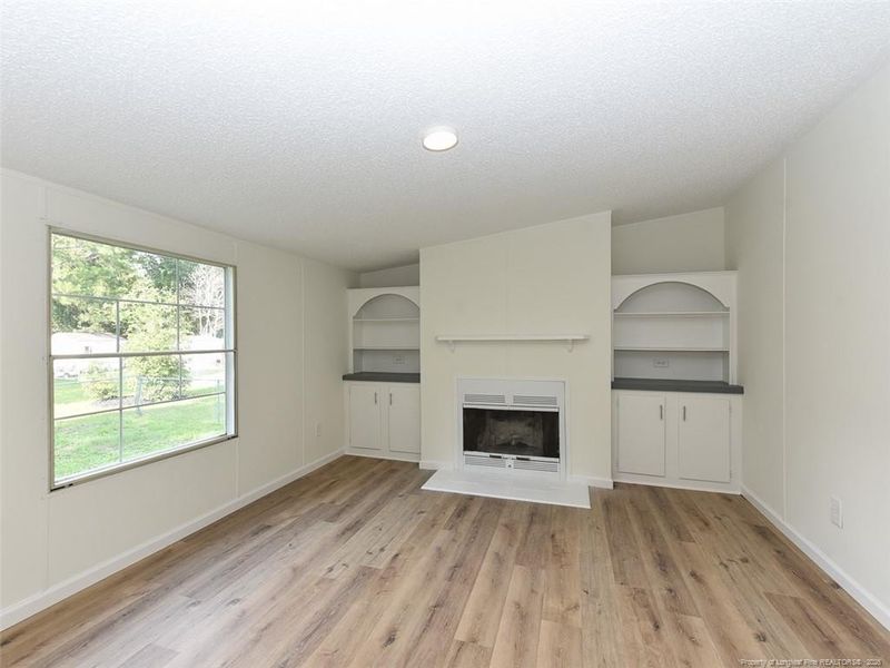 5524 Gilcrest Sands Dr, Hope Mills, NC 28348