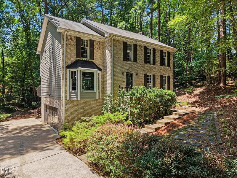 5537 Parkwood Dr, Raleigh, NC 27612