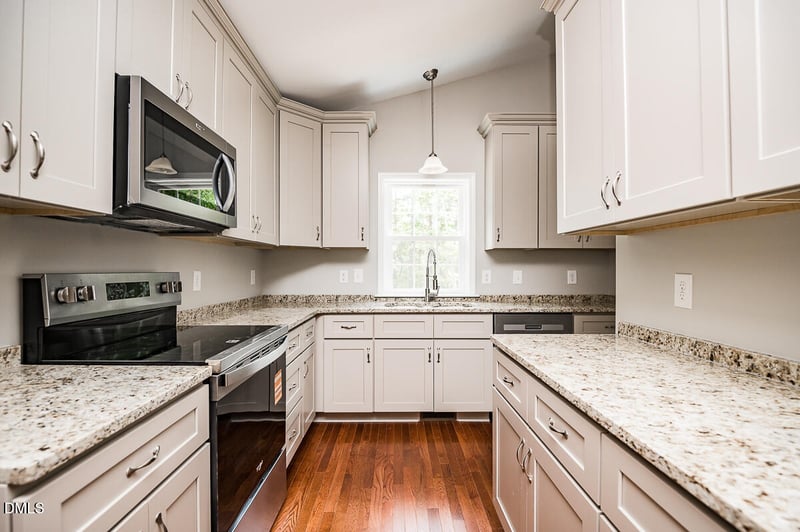 5580 Foothills Ct, Snow Camp, NC 27349