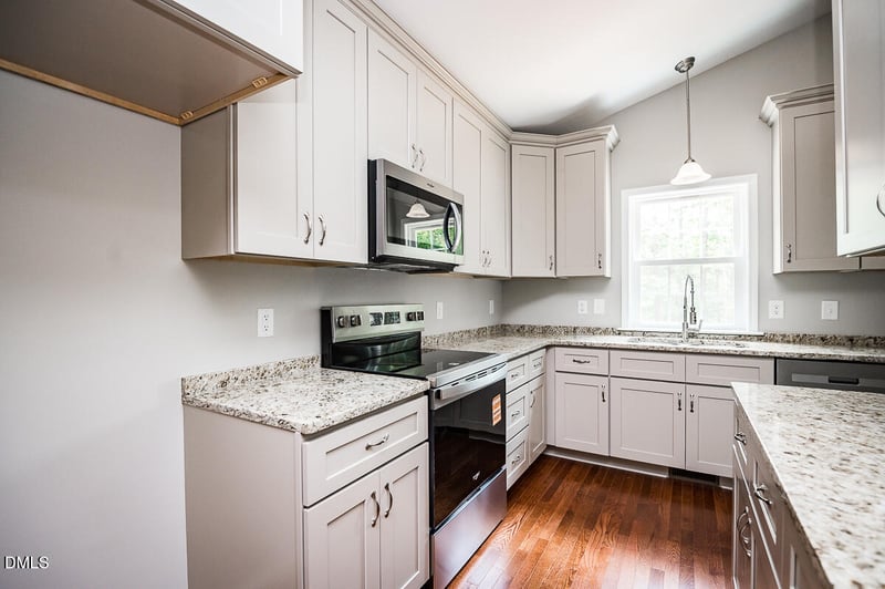 5580 Foothills Ct, Snow Camp, NC 27349