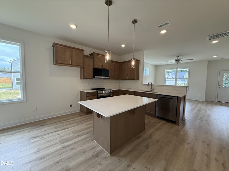56 Zambezi Ct, Zebulon, NC 27597