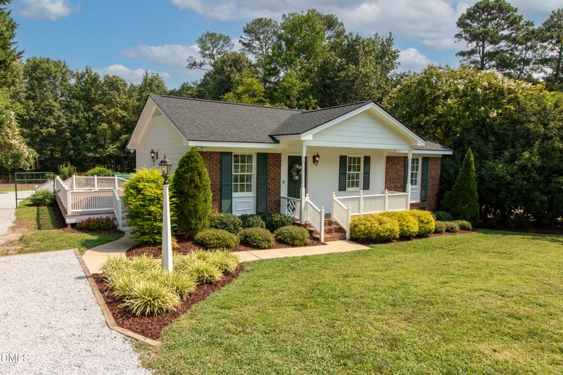 5609 Alta Vista Ct, Raleigh, NC 27610