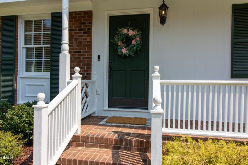 5609 Alta Vista Ct, Raleigh, NC 27610