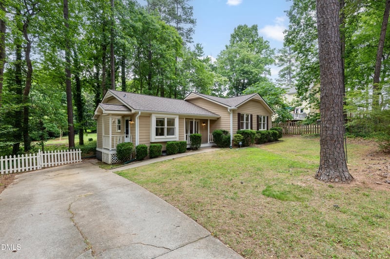 5613 Oldtowne Rd, Raleigh, NC 27612