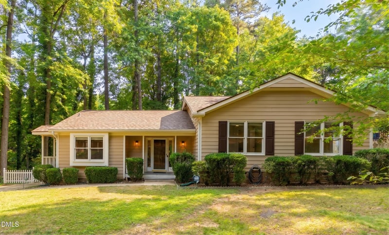 5613 Oldtowne Rd, Raleigh, NC 27612