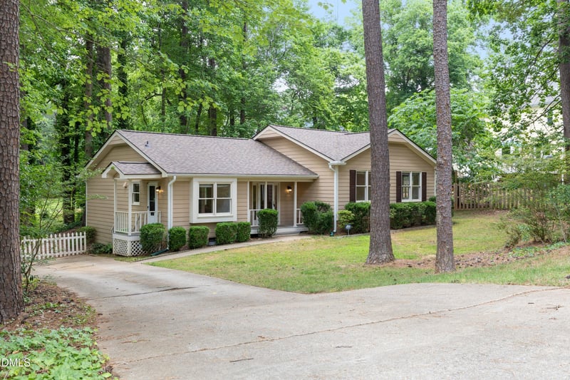5613 Oldtowne Rd, Raleigh, NC 27612