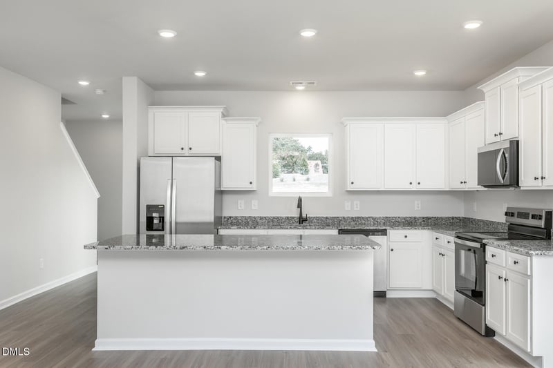 563 Chedworth Dr, Angier, NC 27501