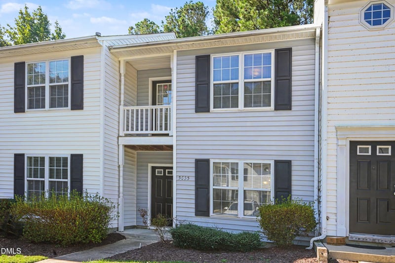 5635 Fieldcross Ct, Raleigh, NC 27610
