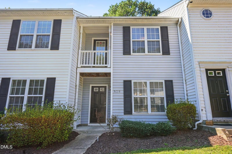 5635 Fieldcross Ct, Raleigh, NC 27610