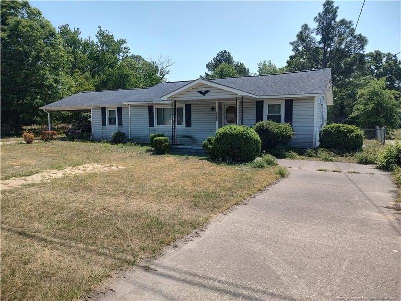 5637 Camden Rd, Fayetteville, NC 28306