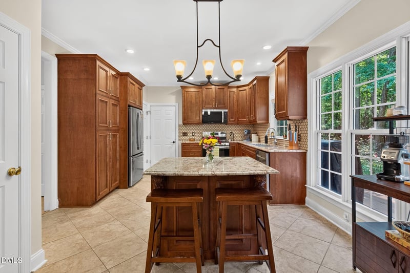 567 Timberknoll Ln, Wake Forest, NC 27587