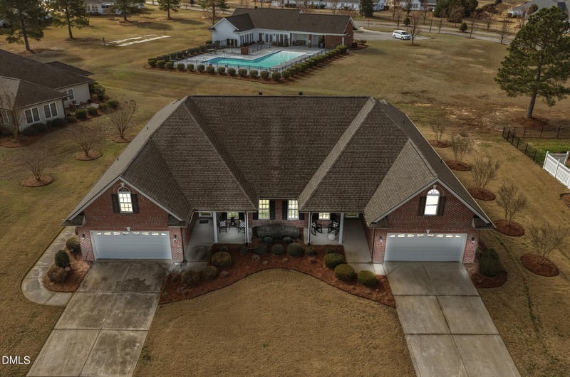 57 Glenfield Dr, Dunn, NC 28334