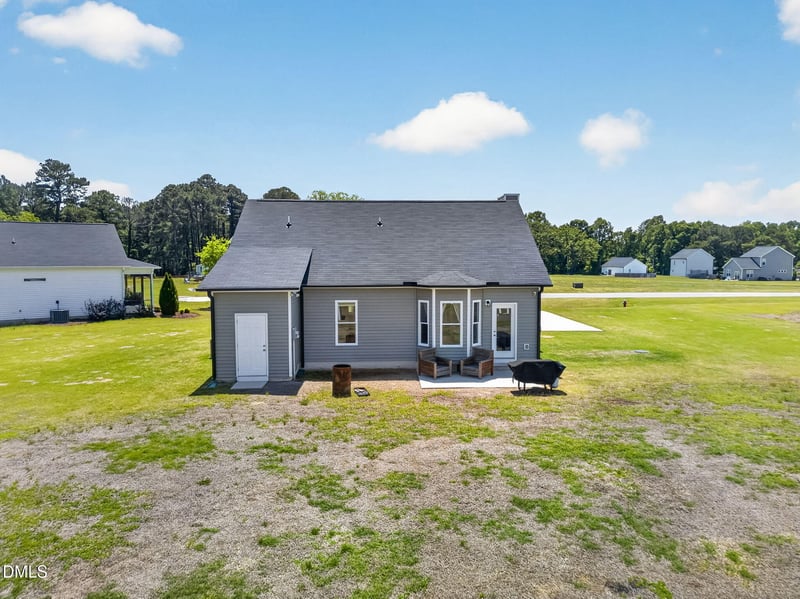 57 Overdrift Ct, Selma, NC 27576