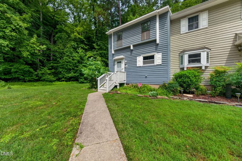 5701 Forest Lawn Ct, Raleigh, NC 27612