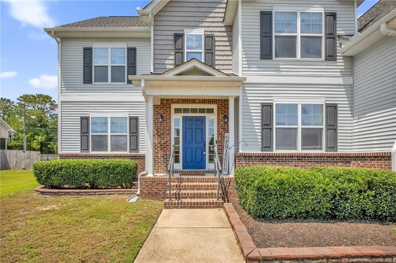5720 Gentleman Dr, Hope Mills, NC 28348