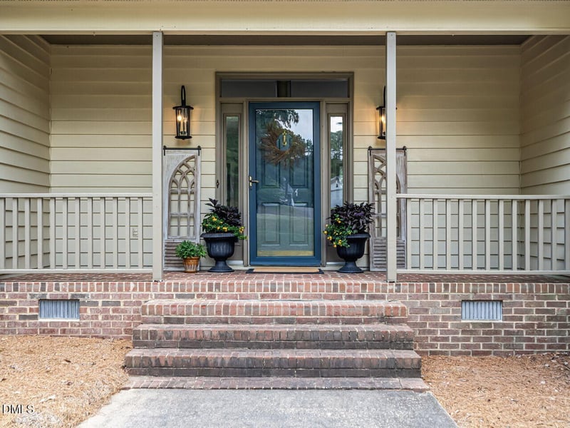 5721 Quail Ridge Dr, Sanford, NC 27332