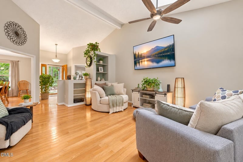573 Broadmoor Ct, Sanford, NC 27332