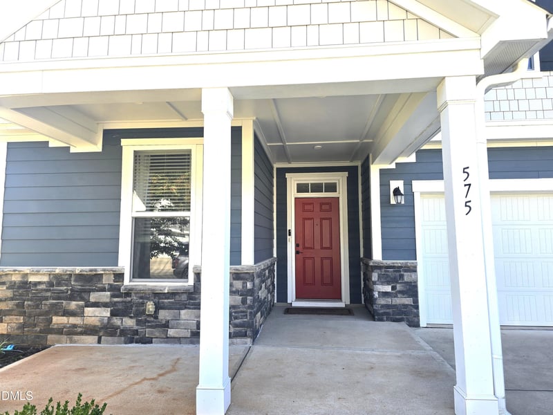 575 Kayak Ct, Mebane, NC 27302