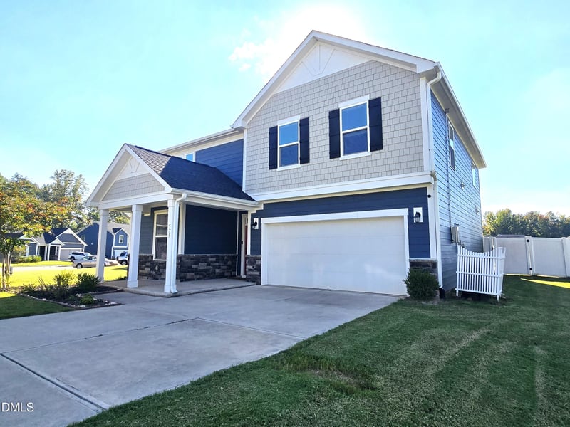 575 Kayak Ct, Mebane, NC 27302