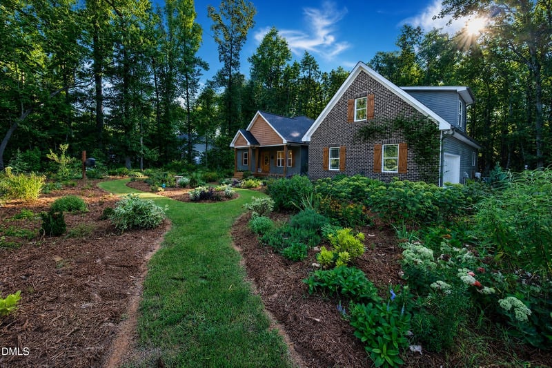 5758 Ironwood Dr, Snow Camp, NC 27349