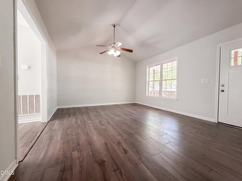 576 Sunray Dr, Clayton, NC 27520