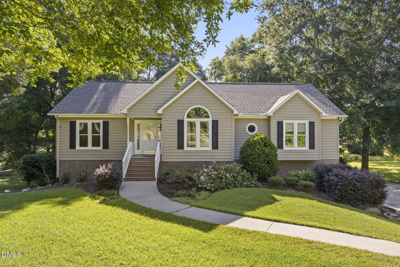 5829 Bluejay Dr, Sanford, NC 27332