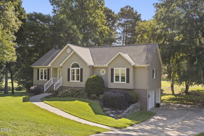 5829 Bluejay Dr, Sanford, NC 27332