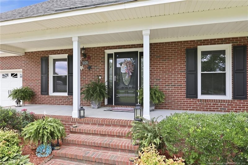 5829 Finish Line Dr, Hope Mills, NC 28348