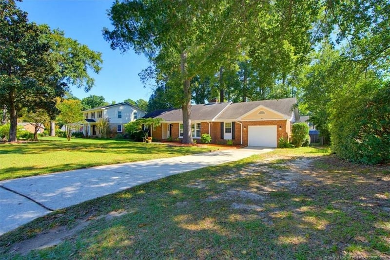 5834 Dobson Dr, Fayetteville, NC 28311