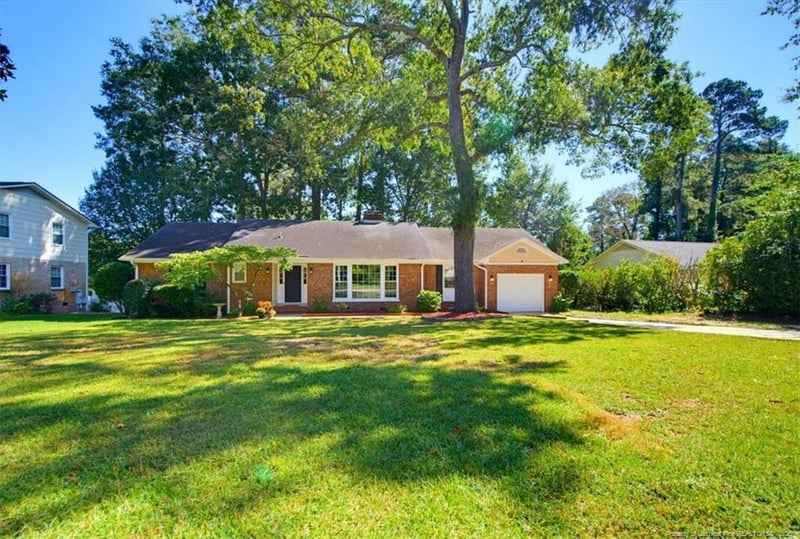 5834 Dobson Dr, Fayetteville, NC 28311
