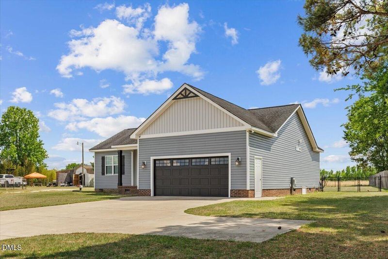 5844 Brogden Rd, Smithfield, NC 27577