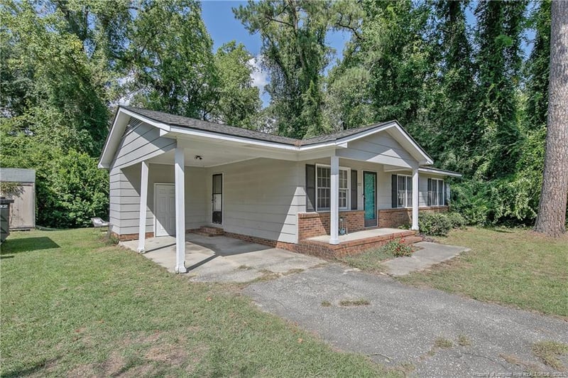 5872 Columbine Rd, Fayetteville, NC 28306
