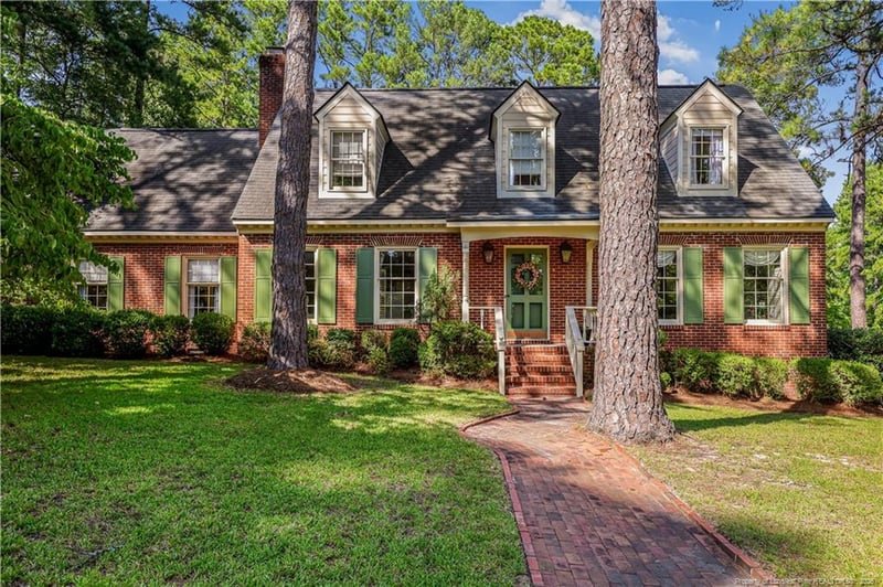 590 Stonington Dr, Fayetteville, NC 28311