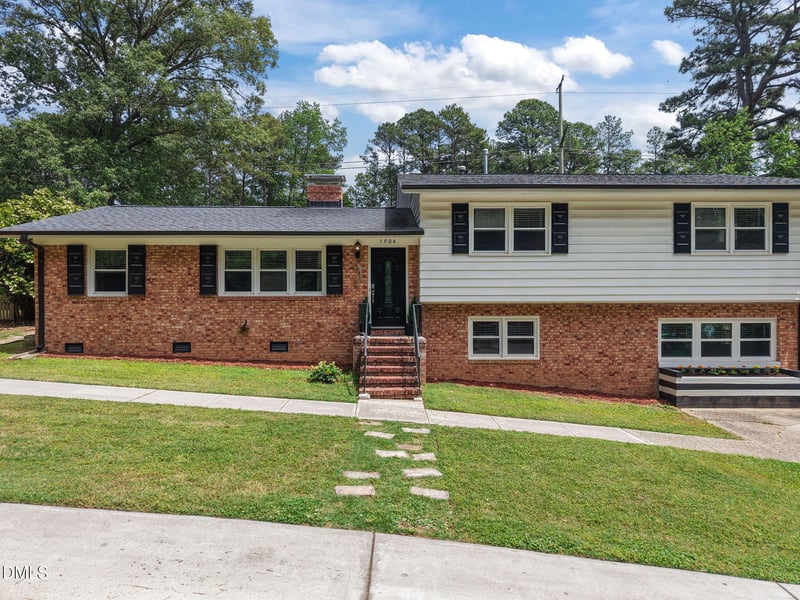 5904 Deblyn Ave, Raleigh, NC 27612