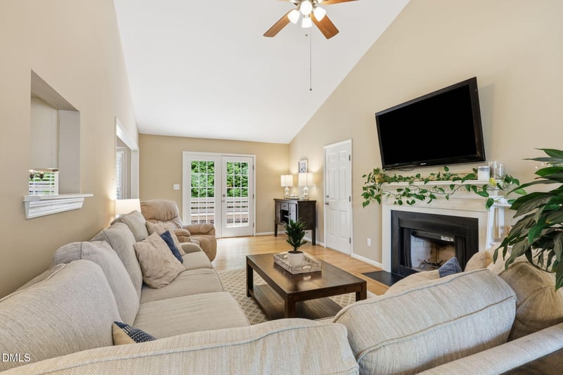 5904 Westborough Dr, Raleigh, NC 27612