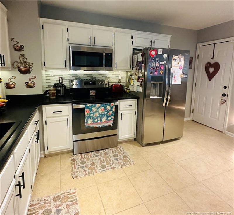 5916 Gist Pl, Fayetteville, NC 28306