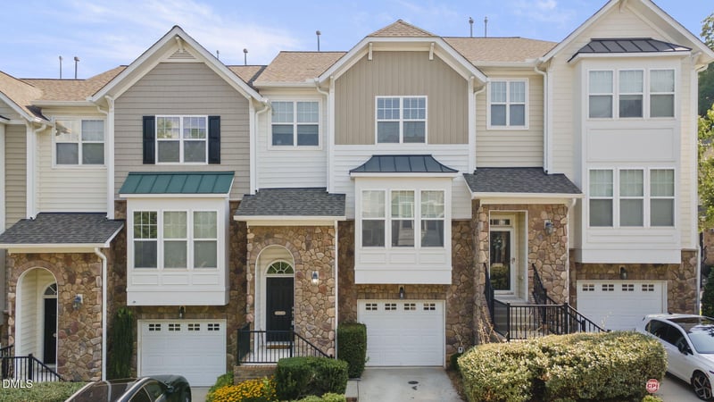 5916 Longeria Ct, Raleigh, NC 27612