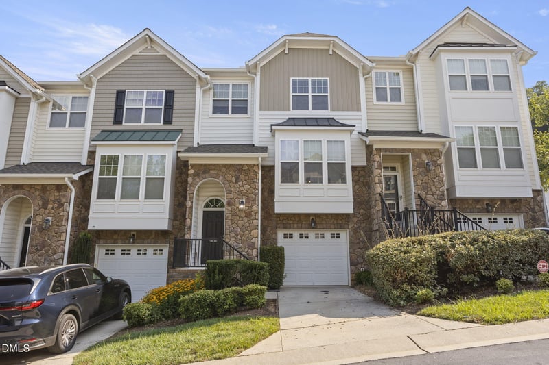 5916 Longeria Ct, Raleigh, NC 27612
