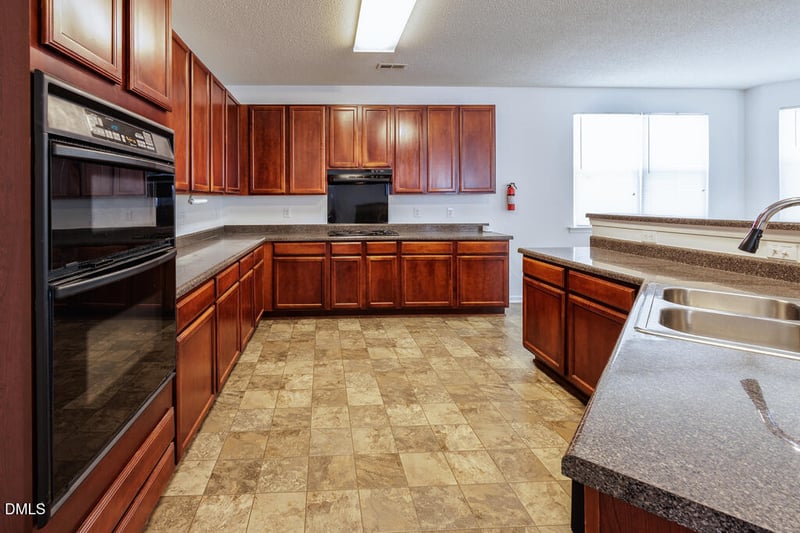 5920 Paducah Dr, Raleigh, NC 27610