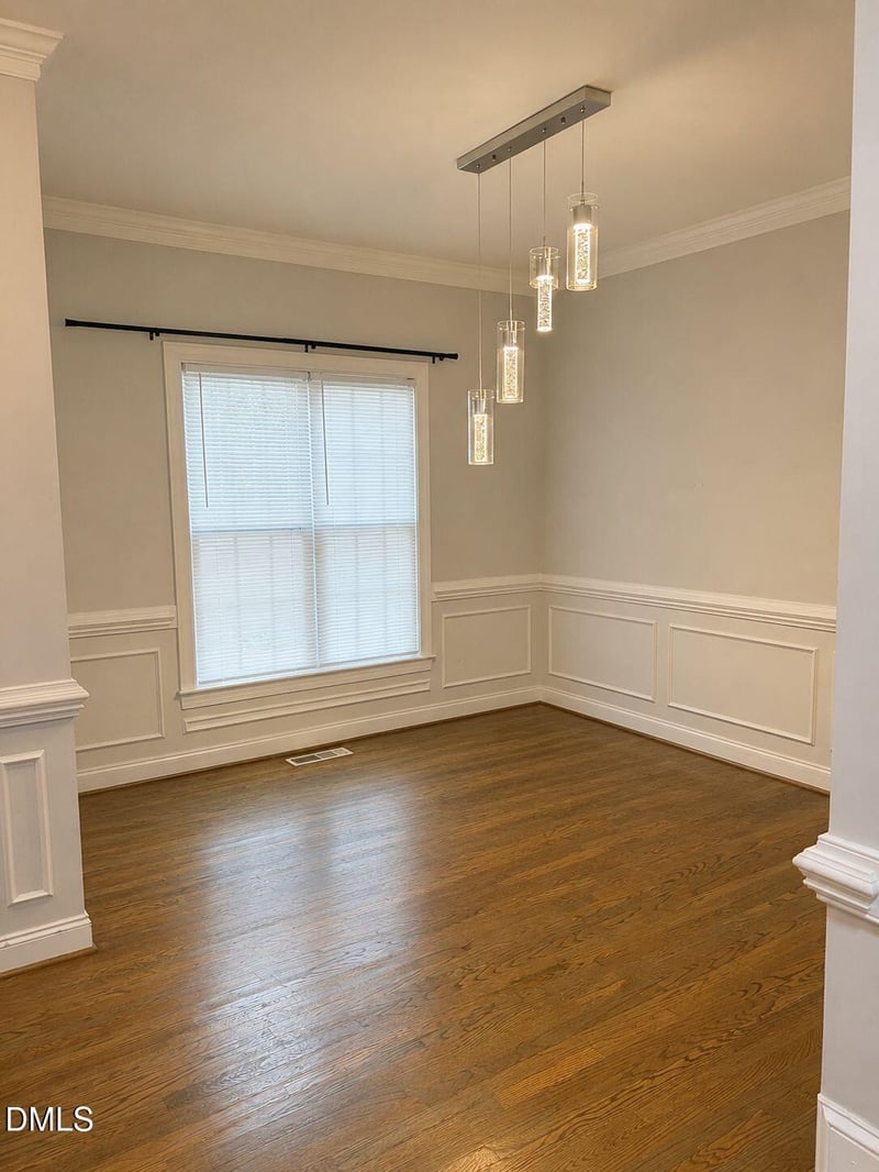 595 Durwood Dr, Raleigh, NC 27603