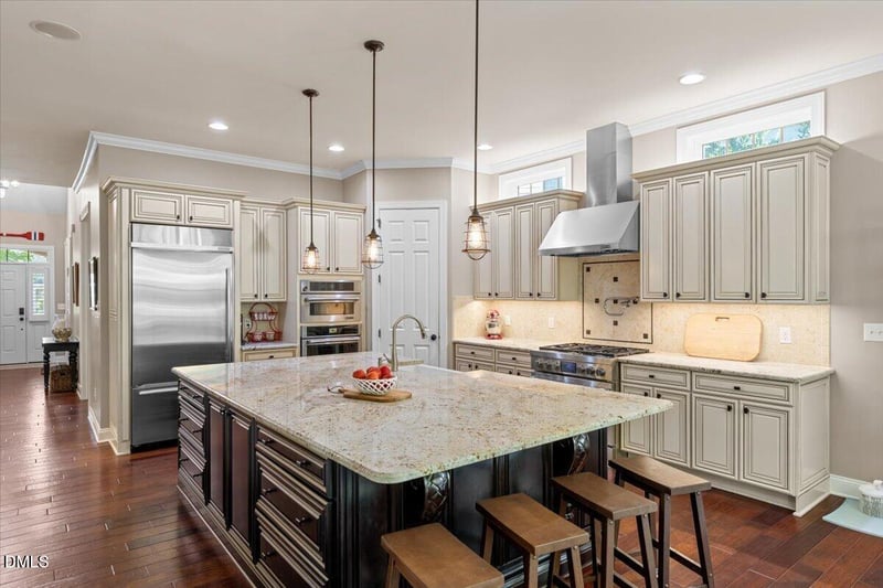 6 Beaufort Ct, Durham, NC 27713