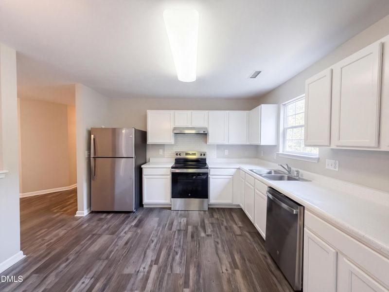 6 Crimson Clover Ct, Durham, NC 27704