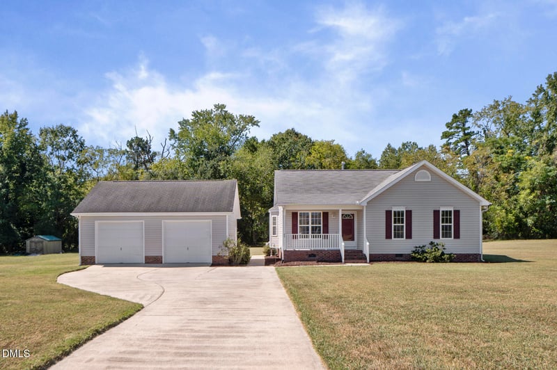 60 Candlewood Dr, Zebulon, NC 27597