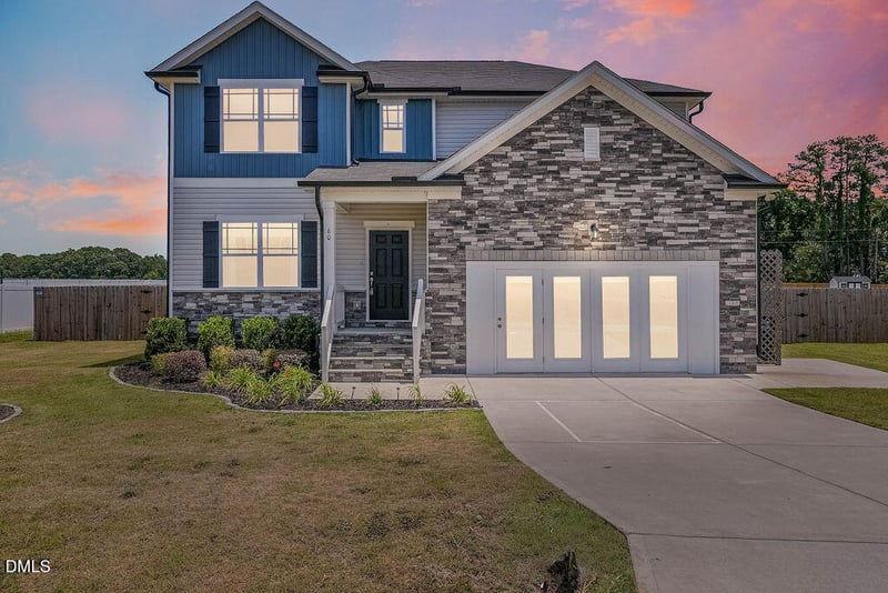 60 Olivia Crossing Ct, Four Oaks, NC 27524