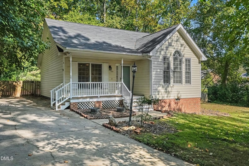 600 Maxwell Dr, Raleigh, NC 27603