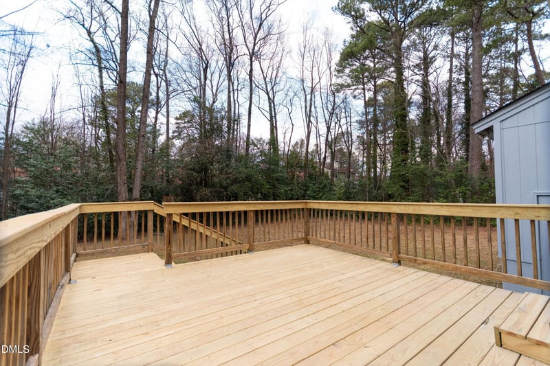 6001 Applewood Ln, Raleigh, NC 27609