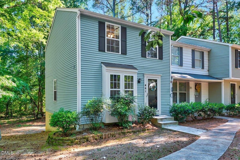 601 Middleton Ave, Cary, NC 27513